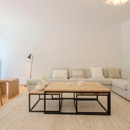 Chaleureux 1 Proche Ecole Europeenne Apartment