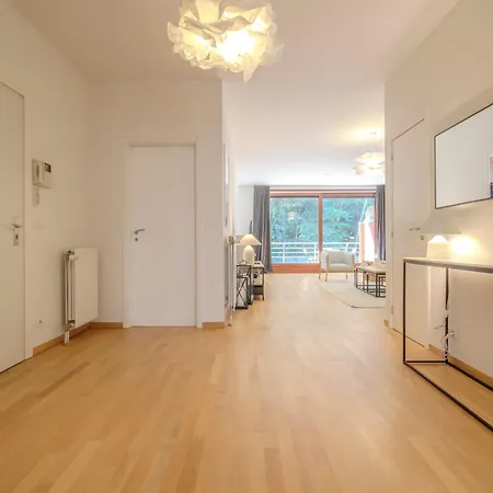 Apartment Chaleureux 1 Proche Ecole Europeenne *
