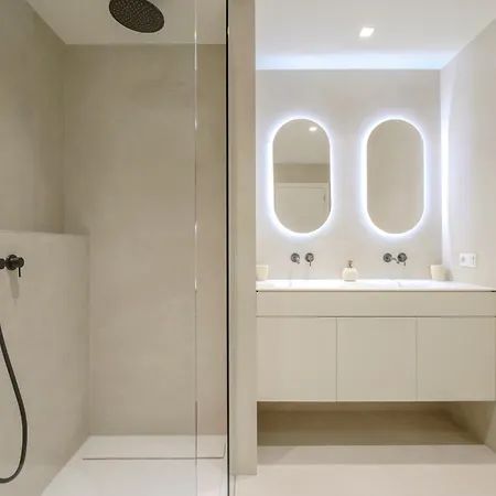 Chaleureux 1 Proche Ecole Europeenne Apartment *